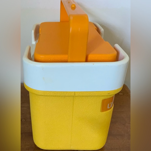 Vintage Bright Yellow 6.5 Qt Thermos L'il Lil SunPacker Beach Pool Cooler 7710 - Picture 3 of 8